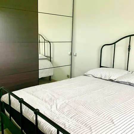 Spacious 2-bedroom Near All Transport Bertrange
